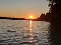 Photo of sunset on lake